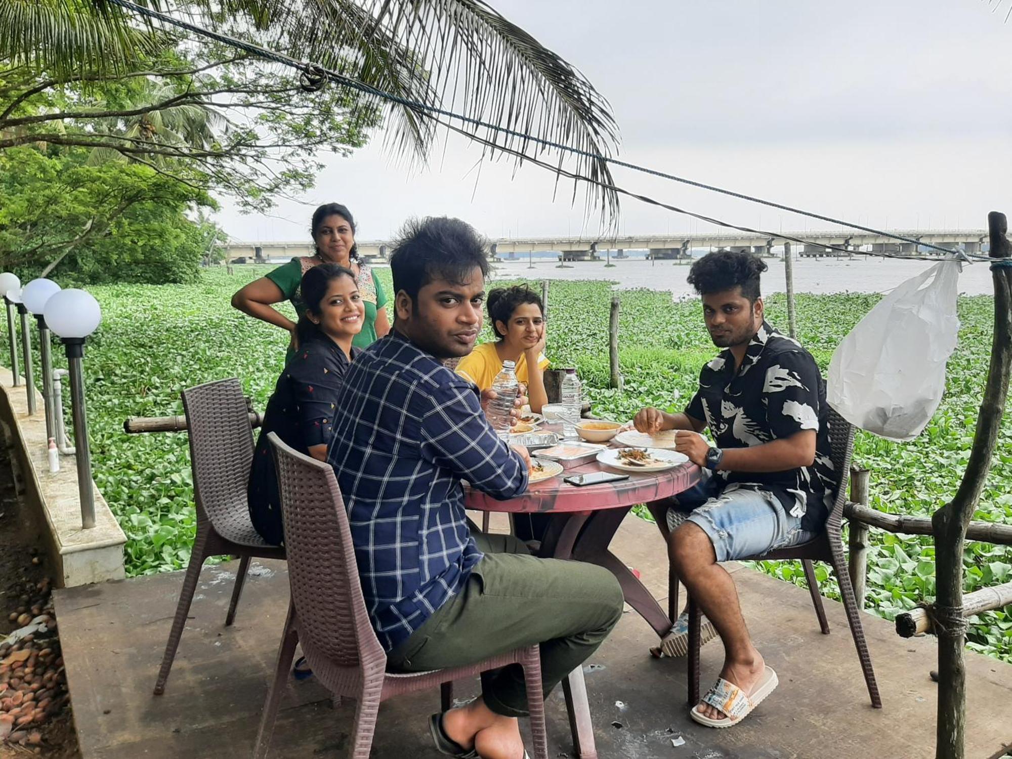 Cheenavala Fishing Homestay Kochi Exterior photo