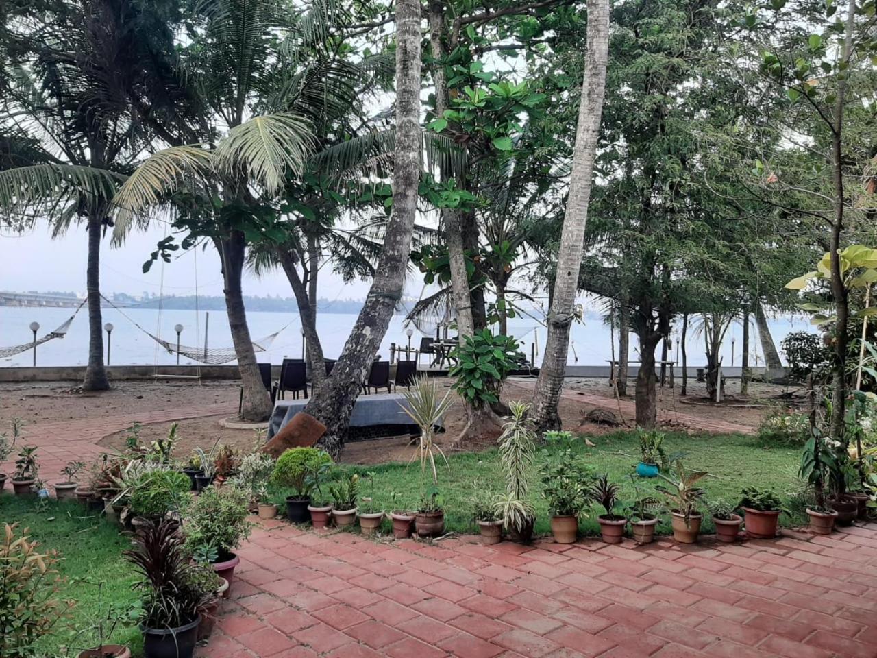Cheenavala Fishing Homestay Kochi Exterior photo