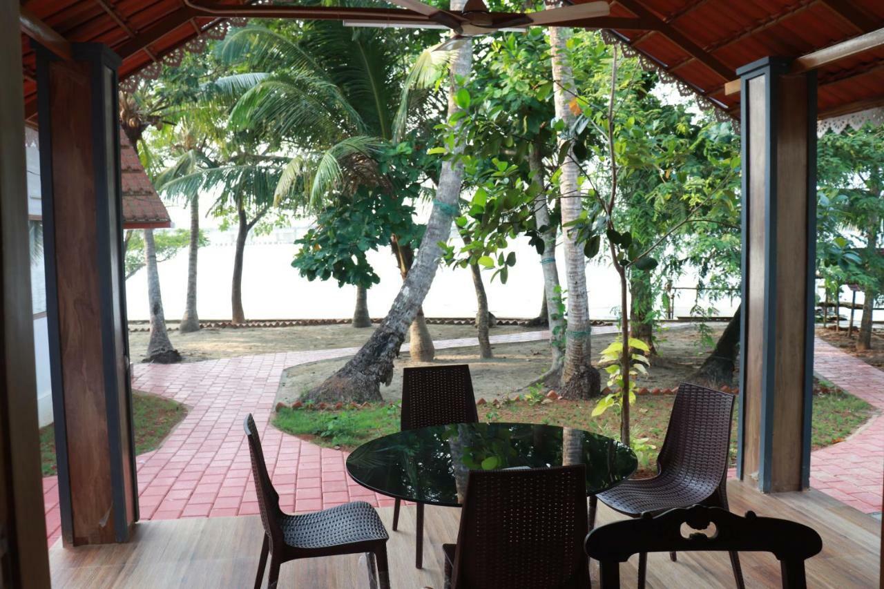 Cheenavala Fishing Homestay Kochi Exterior photo