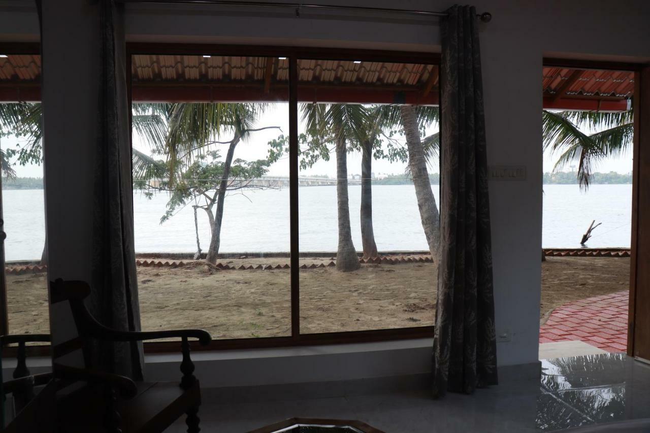 Cheenavala Fishing Homestay Kochi Exterior photo