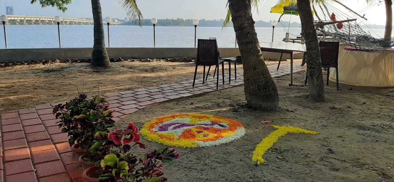 Cheenavala Fishing Homestay Kochi Exterior photo