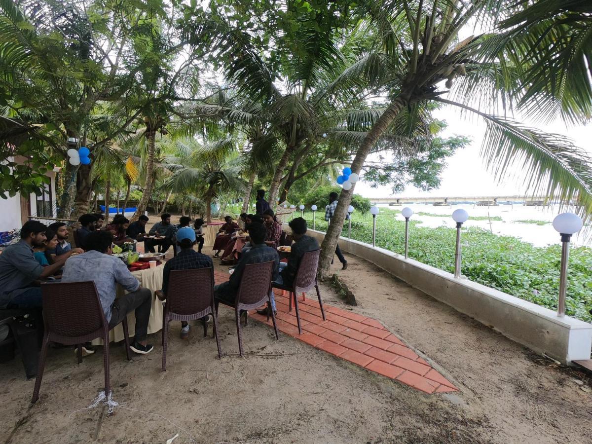 Cheenavala Fishing Homestay Kochi Exterior photo